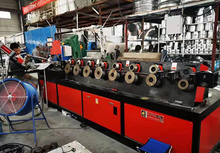 圓（yuán）法蘭成型機