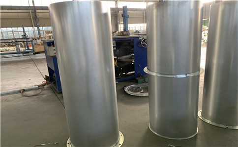 武漢不鏽鋼焊接風管加工廠分析有關不鏽鋼風（fēng）管的用途和施工注意事項：